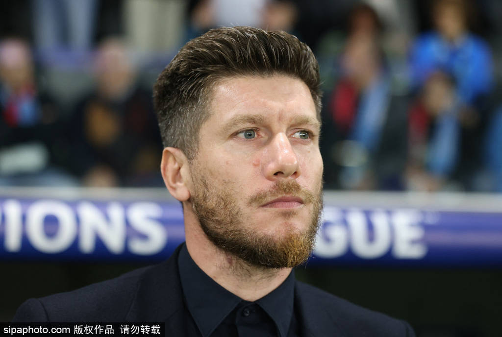 皇冠信用盘怎么注册_方昊的单刀失误引发球迷热议皇冠信用盘怎么注册，国安能否从中反思战术决策？