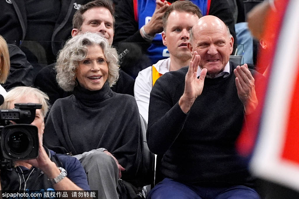 正版皇冠信用网会员_勒布朗·詹姆斯:在交易截止日期前对湖人名单发表评论是“对球队的不尊重”